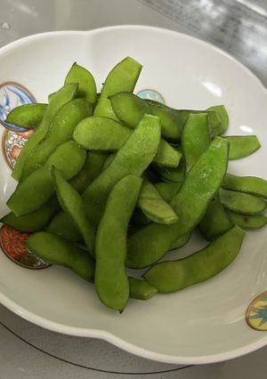 A picture of Easy Appetizer: Basic Salted Boiled Edamame.