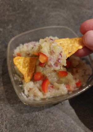 Une photo de Guacamole de pieds de brocolis 🥦 ou Brocamole