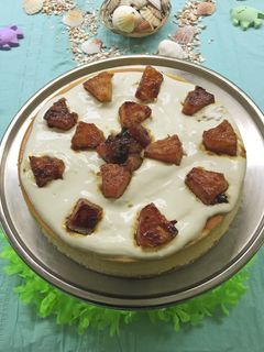 A picture of Sour Cream Cheesecake.
