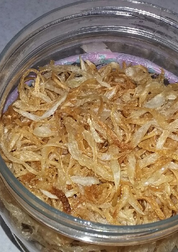 عکسی از دستور پیاز سرخ شده خلالی و ریز کریسپی