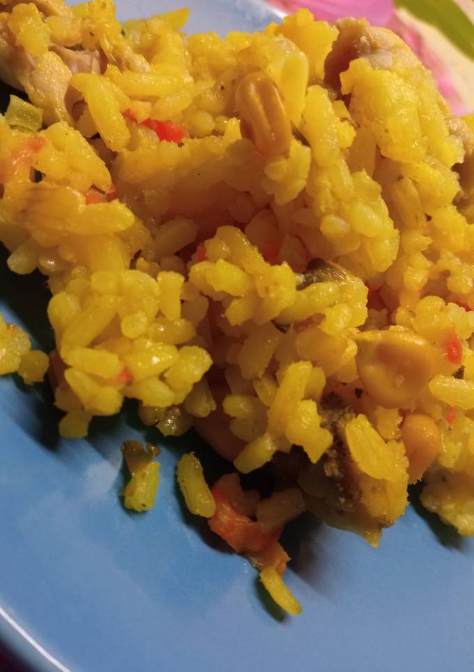 Рисовая каша с овощами и мясом