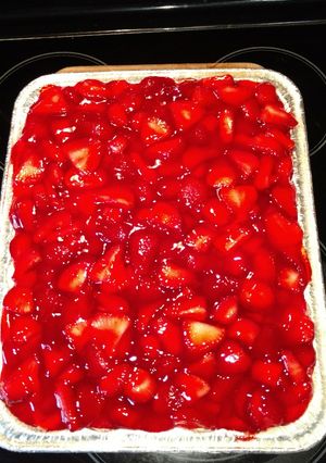 A picture of Strawberry Delight Cake.