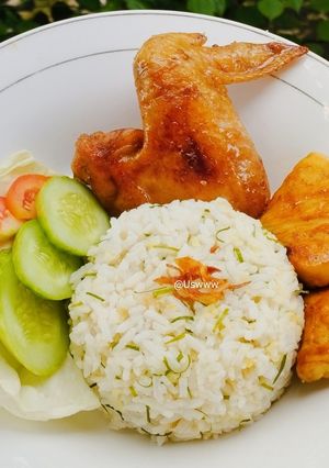 Foto resep Nasi daun jeruk & Ayam bakar (simple anak kos) instagram : @spicecraft02