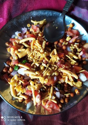 A picture of Jhal Muri.