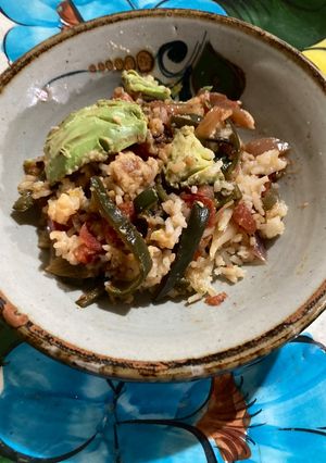 Una foto de Arroz con vegetales a la Mexicana