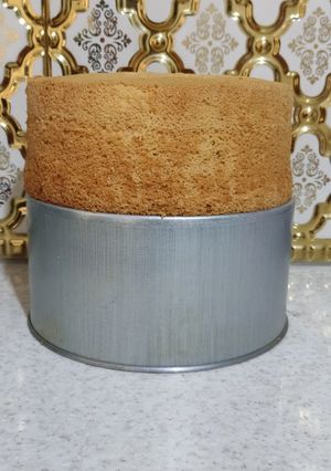 عکسی از دستور کیک اسفنجی ۴تخم مرغی مناسب خامه کشی