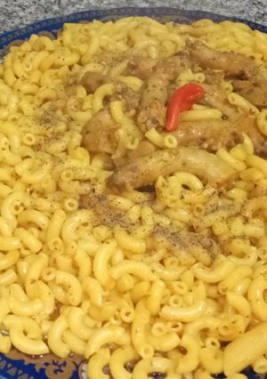 صورة لوصفة معكرونة بأعناق الدجاج