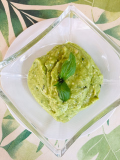 Una foto de Pesto de aguacate