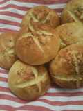 خبز البريتزل الالماني Brezel Brötchen