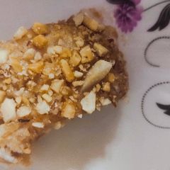 A picture of Milk malai cake.