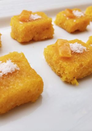 A picture of Mango coconut burfi.