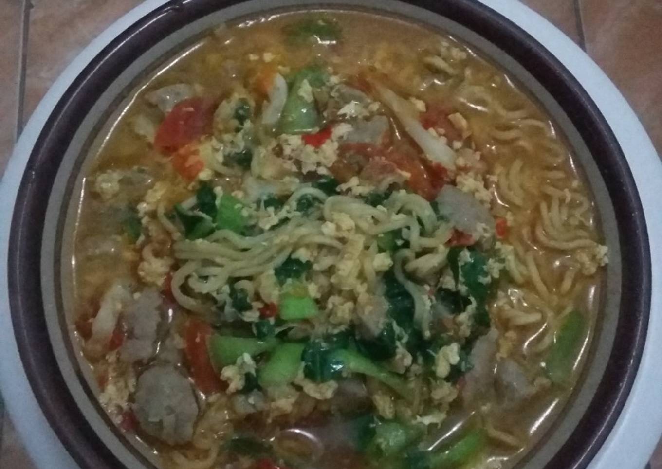 Mie Tek Tek (Mie Instan Rasa Soto)