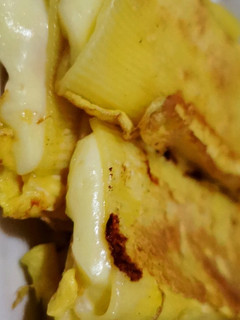 Una foto de Canelones con huevo, rellenos de queso