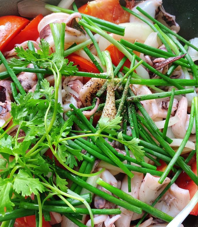 Hình của món Mực Lá Xào.