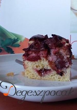 Szilvás pite tejmentesen recept fotója