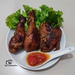A picture of Ayam Bakar Kalasan.
