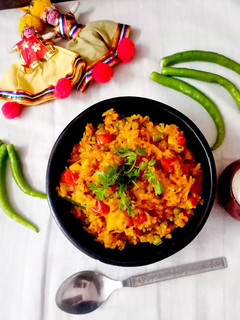 અવધી સ્ટાઈલ વેજ તેહરી (Awadhi Style Veg Tahari Recipe In Gujarati) રેસીપી મુખ્ય ફોટો