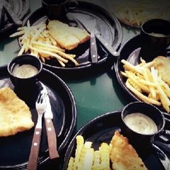Crunchy Fish & Chips with Homemade Tartar Sauce (in english & bahasa) A picture of Crunchy Fish & Chips with Homemade Tartar Sauce (in english & bahasa).