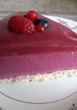 Foto principal de Tarta mousse de frutos del bosque
