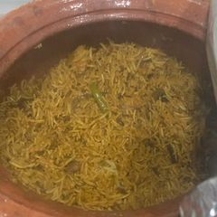 A picture of Matka beef akni.