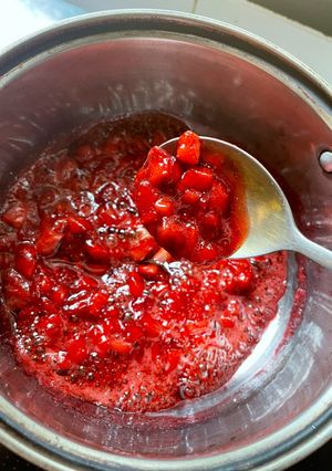 รูปของ 🍓แยมสตรอว์เบอร์รี่แบบง่ายๆ สูตรทานหวานแล้วไม่รู้สึกผิด🍓