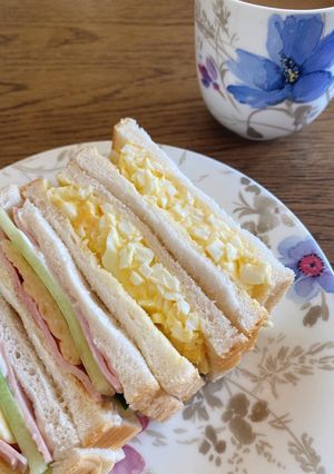 A picture of Japanese egg sandwich - Tamago sando 🐣.