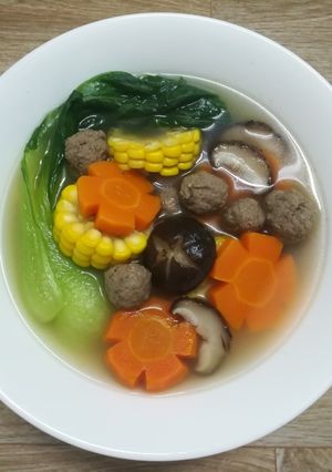Hình của món Canh bò viên thập cẩm.