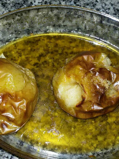 Una foto de Manzanas asadas con azúcar moreno y moscatel