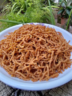 રાજગરા ના લોટ ની સેવ (Rajgira Flour Sev Recipe In Gujarati) રેસીપી મુખ્ય ફોટો