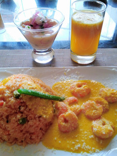 Una foto de Langostinos con crema de ají especial 👍🇵🇪