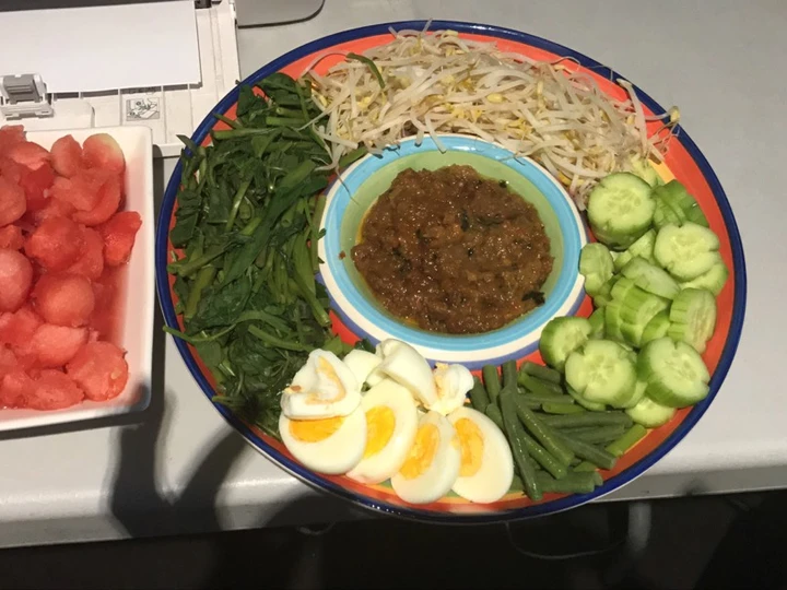 Easy Steps Make|Recipe} Indonesian peanut sauce Salad Anti-Fail