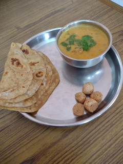 மீல்மேக்கர் குருமா(meal maker kurma recipe in tamil) செய்முறை முக்கிய புகைப்படம்