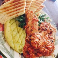 A picture of Garlic Basil Chicken.
