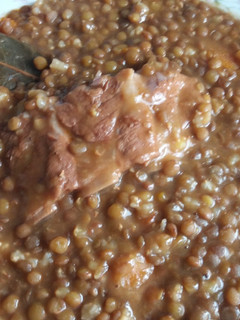 Una foto de Lentejas con costilla