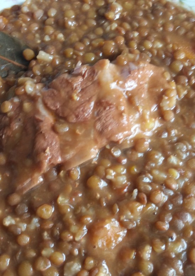 Una foto de Lentejas con costilla