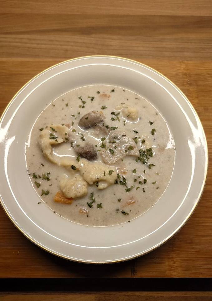 Грибний суп з кльоцками