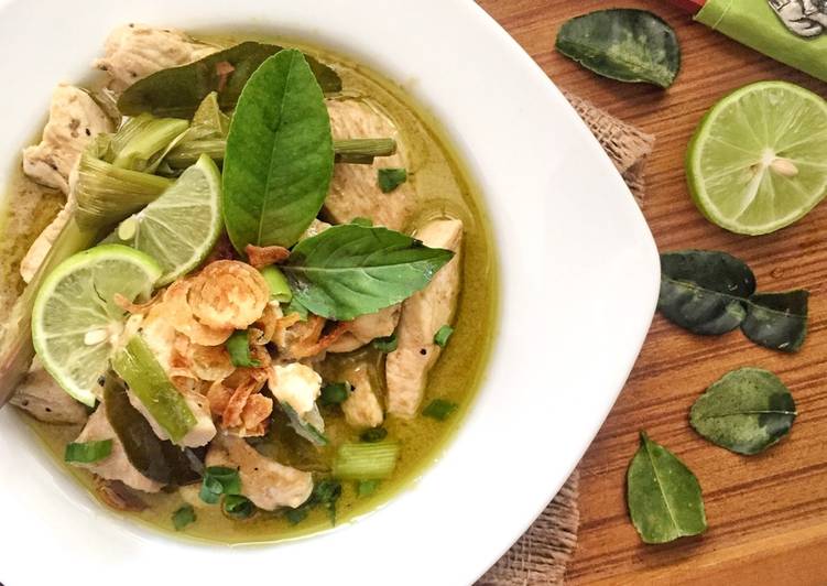 Cara Gampang Menyiapkan Thai Tofu Green Curry Anti Gagal