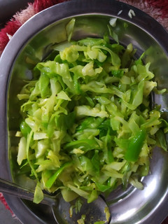 કોબી નો સંભારો(Cabbage Sambharo Recipe in Gujarati) રેસીપી મુખ્ય ફોટો