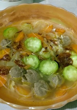 Foto resep Sayur bening bakso wortel oyong yummy 😋😋