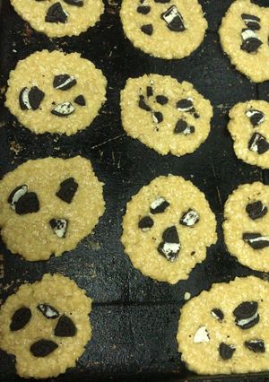 Una foto de Galletas de avena, coco y oreo