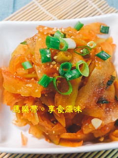 夏季料理：[韓式涼拌西瓜皮] 的食譜成品照片