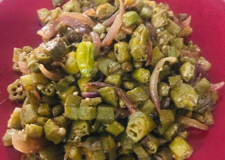 How to Prepare Any-night-of-the-week Quick bhindi fry