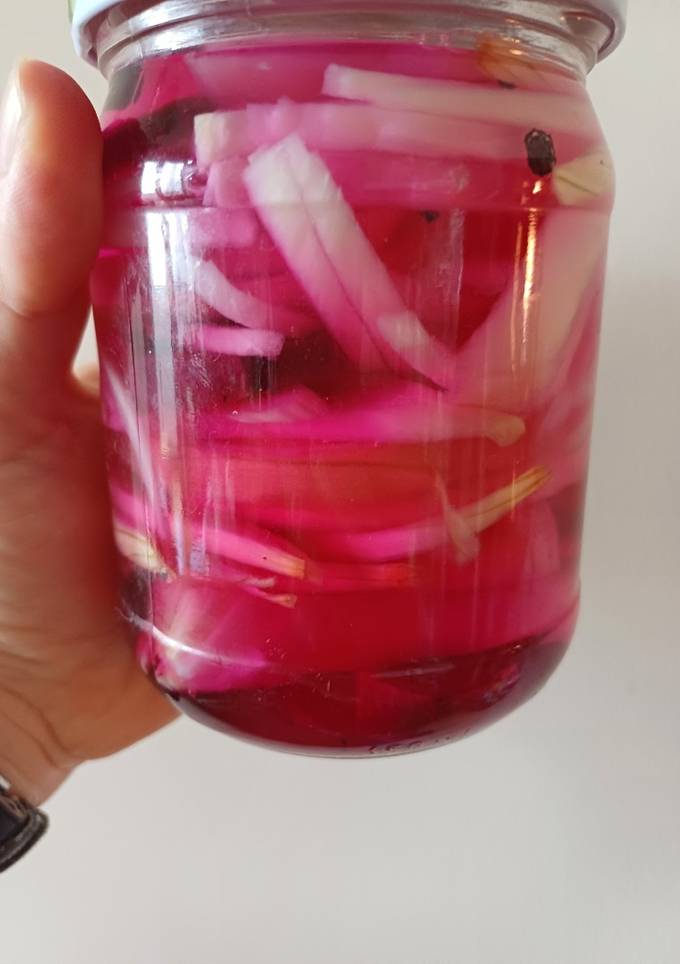 Маринована цибуля з буряком/Pickled onions with beetroot, ukrainian recipe❤️