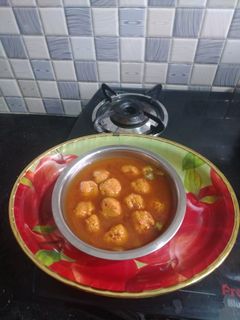 பருப்பு உருண்டை ரசம்(paruppu urundai rasam recipe in tamil) செய்முறை முக்கிய புகைப்படம்