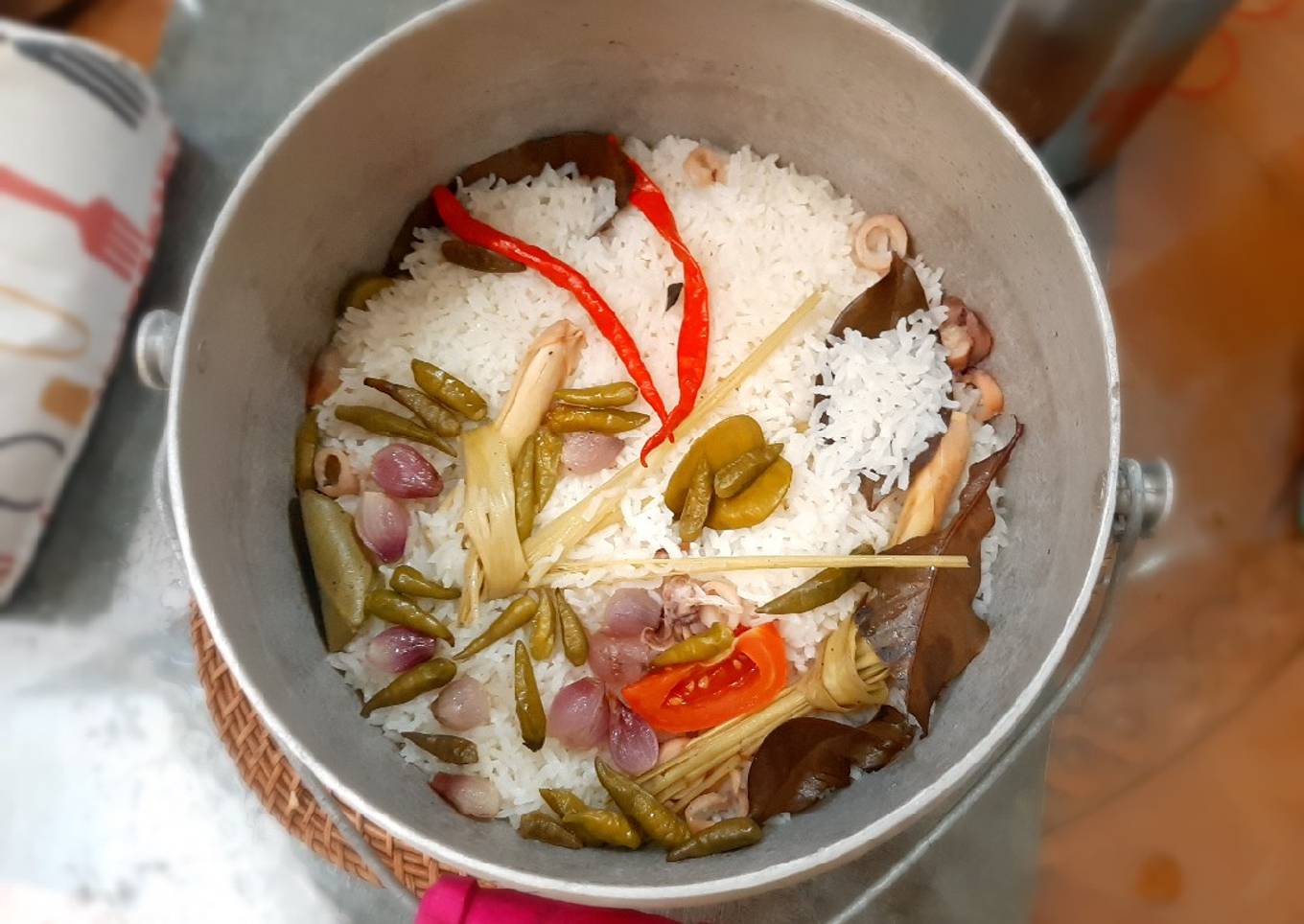 200. Nasi Liwet kastrol
