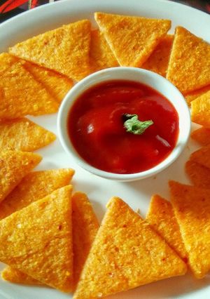 A picture of Raw mango Tortilla chips.