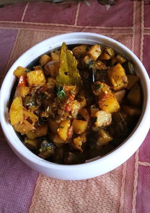 A picture of Potato Brinjal Tomato Mix Fry.