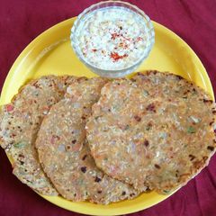 A picture of Veg paratha.
