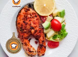 Gambar Salmon Paprika With Salad Dressing (Eat Clean)