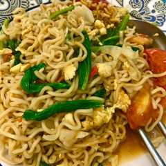 รูปของ Indomie Sambal Matah nyemek